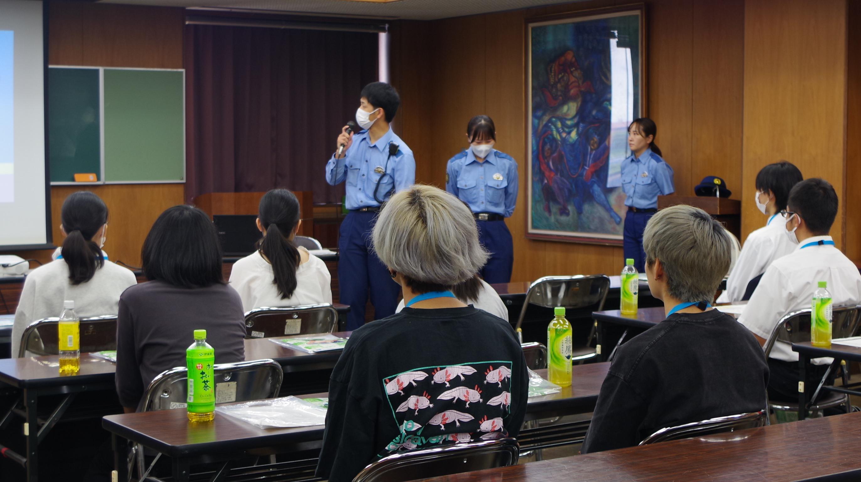 若手警察官とのフリートーク