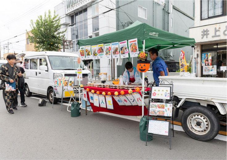 キンパを販売する軽トラ