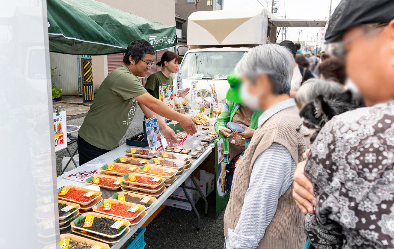軽トラ市の風景