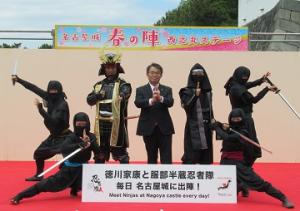 「徳川家康と服部半蔵忍者隊」新メンバーの初ステージ演武