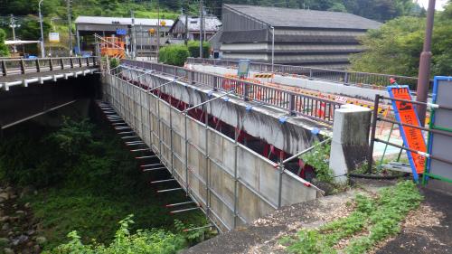 今朝平橋橋側歩道橋