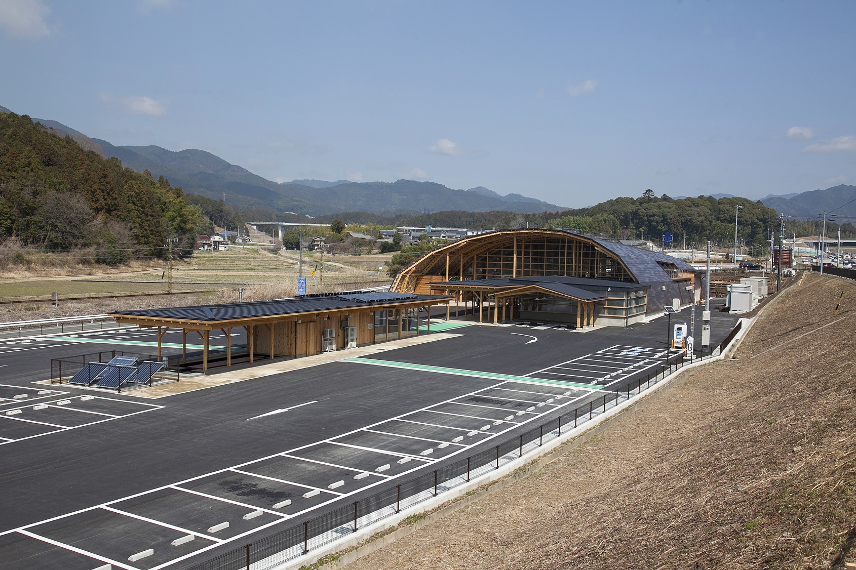 道の駅もっくる新城 全景