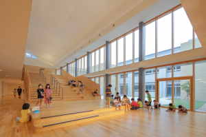 瀬戸市にじの丘学園 内観