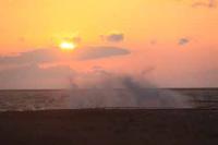 【豊橋市】神野埠頭の波しぶき