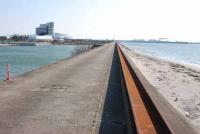 【豊橋市】豊川河口堤防から豊橋総合スポーツ公園を望む