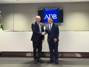 アジア開発銀行官房長との面談