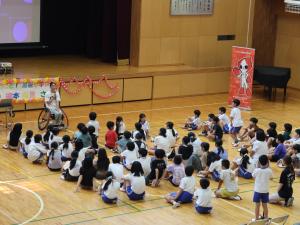 赤いバラの写真です。