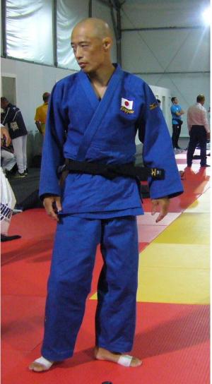 赤いバラの写真です。