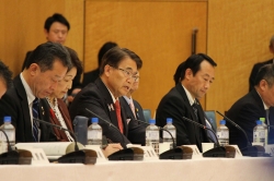 政府主催 全国都道府県知事会議