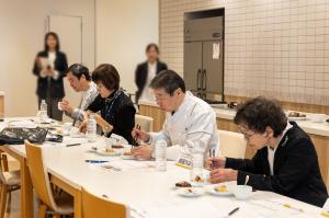 試食審査の様子