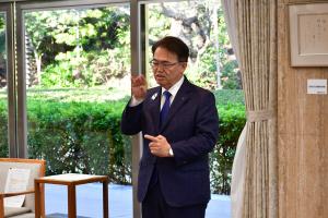 大村知事の写真