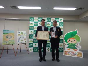 ウエルシア2人
