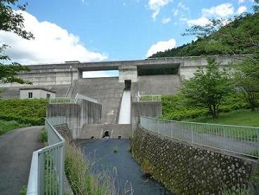 雨山ダムの写真