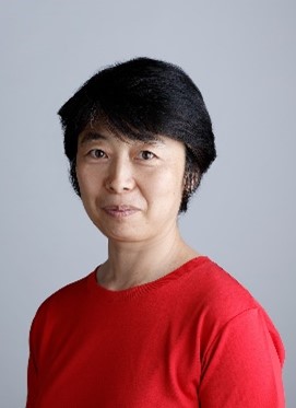 手塚由比（てづかゆい）氏近影写真